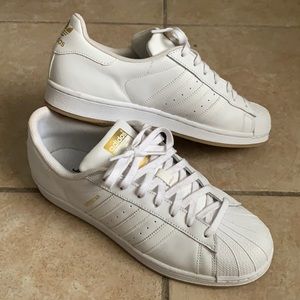 Adidas superstars